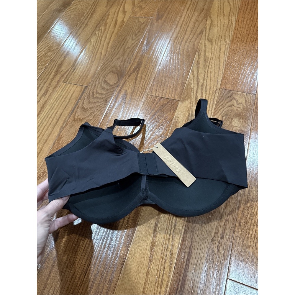 SKIMS Black Smooth Contour T-Shirt Bra - Picture 4 of 4